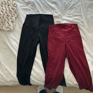(SOLD) Aerie leggings / black & burgundy